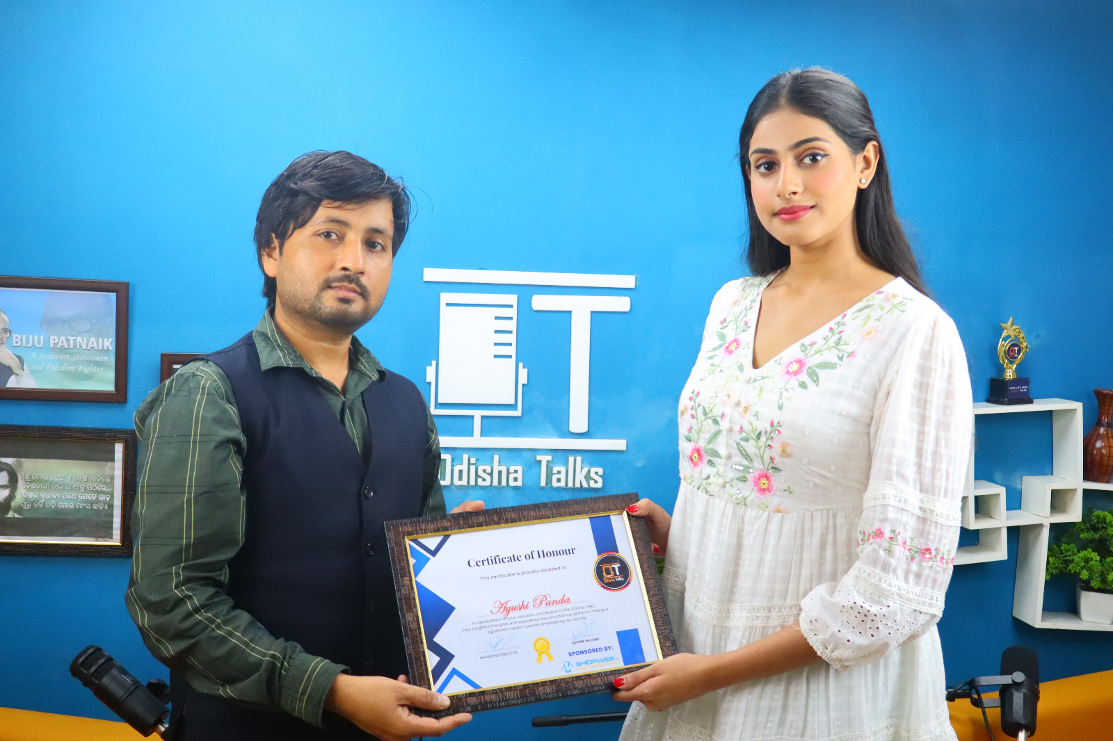 Ayushi Panda ( Miss Odisha ) 