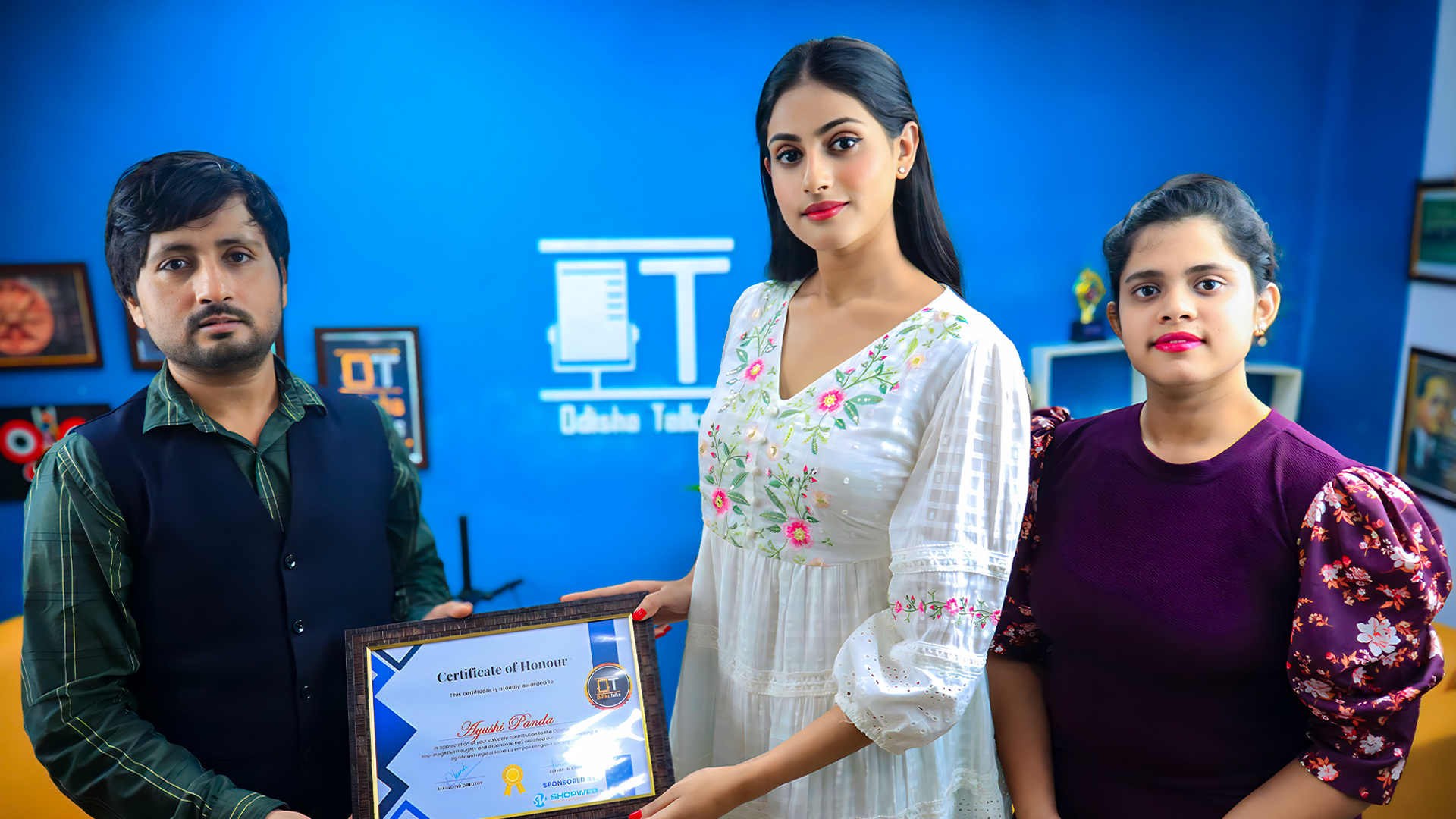 Ayushi Panda ( Miss Odisha ) 